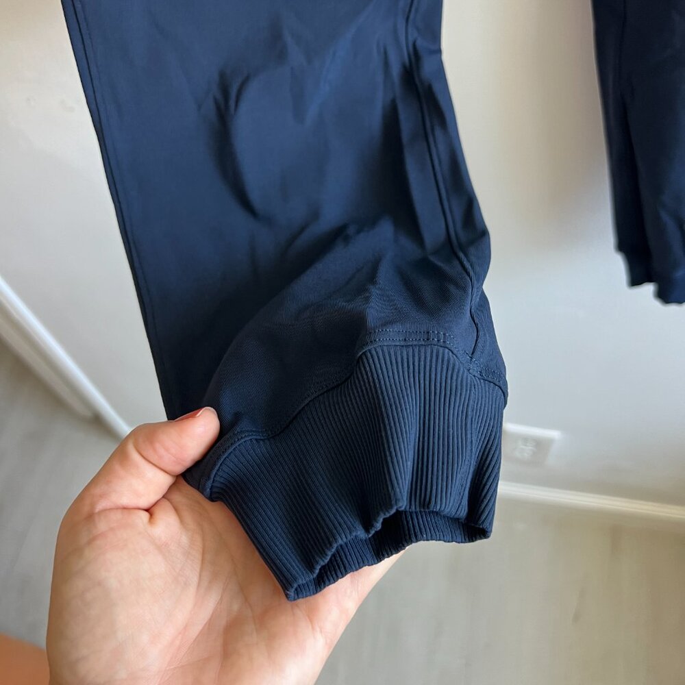 BUNDLE Lululemon Stretch High-Rise Jogger Full Length & Energy Bra, Size 8 - Picture 5 of 11